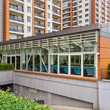 Central Deluxe By Rh Living Bucharest Exterior photo