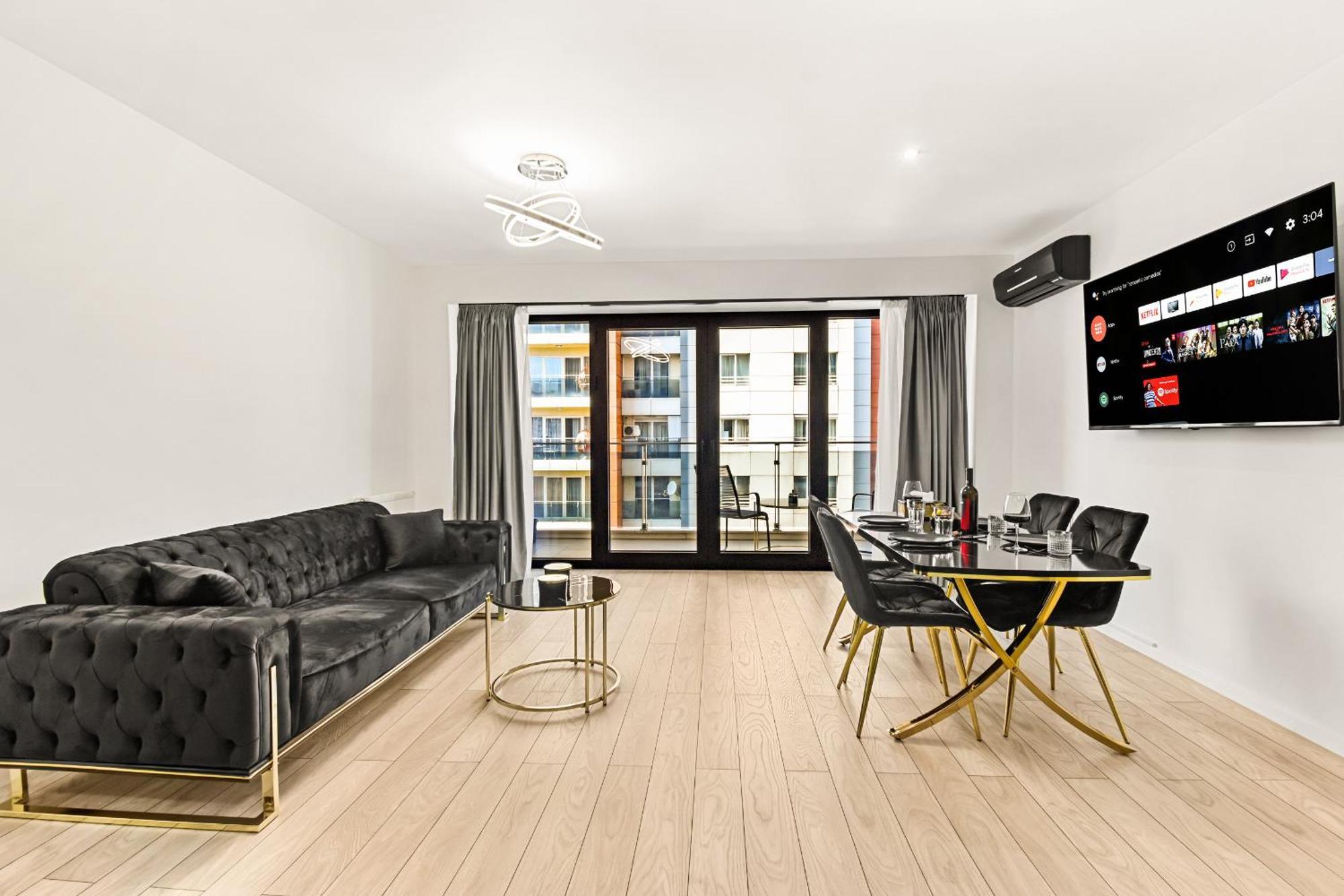 Incity - Near Mall, Balcony - Rh Living Apartamento *